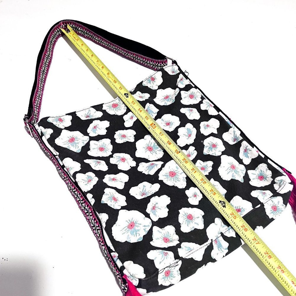 Floral tasseled crossbody BOHO bag tote with guitar strap style strap - Picture 8 of 9